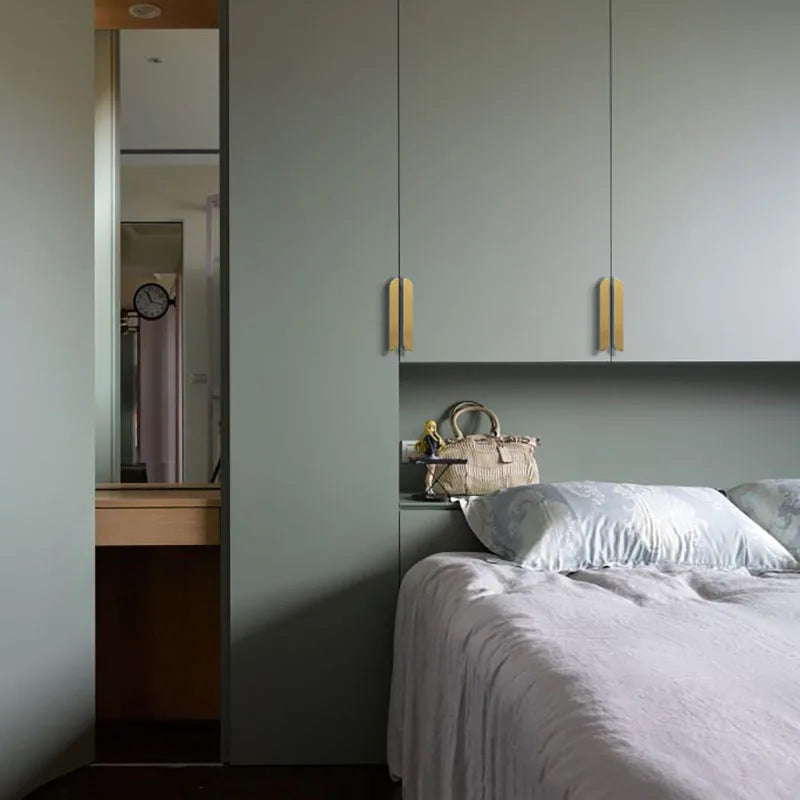 Modern Simple Wardrobe Handles – Brass Cabinet Knobs and Drawer Pulls for Furniture