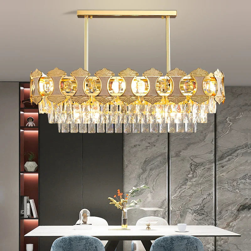 Elegant Golden Crystal Chandelier - Perfect for Master Bedrooms, Living Rooms, and Dining Rooms, Creating an Atmosphere of Simplicity and Light Luxury