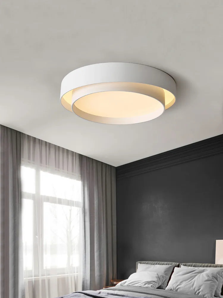 Nordic Minimalist Modern Ceiling Lamp - Designer Lighting for Stylish Living Rooms and Master Bedrooms