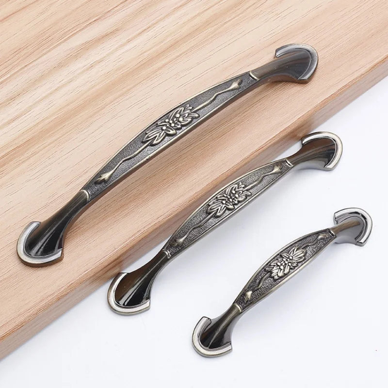 Antique Bronze Cabinet Handles - Vintage Zinc Alloy Drawer Pulls for Furniture