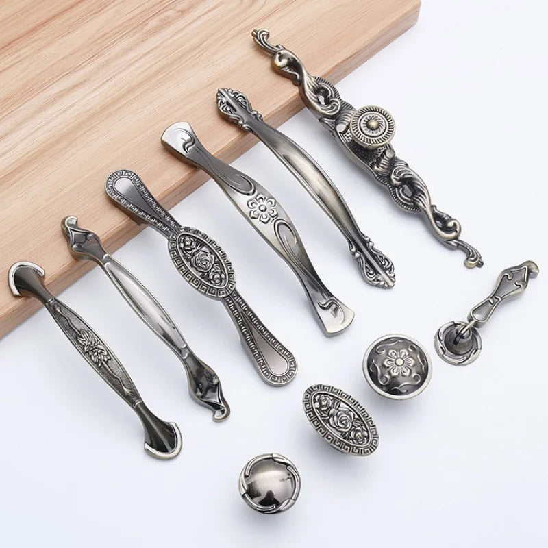 Antique Bronze Cabinet Handles - Vintage Zinc Alloy Drawer Pulls for Furniture