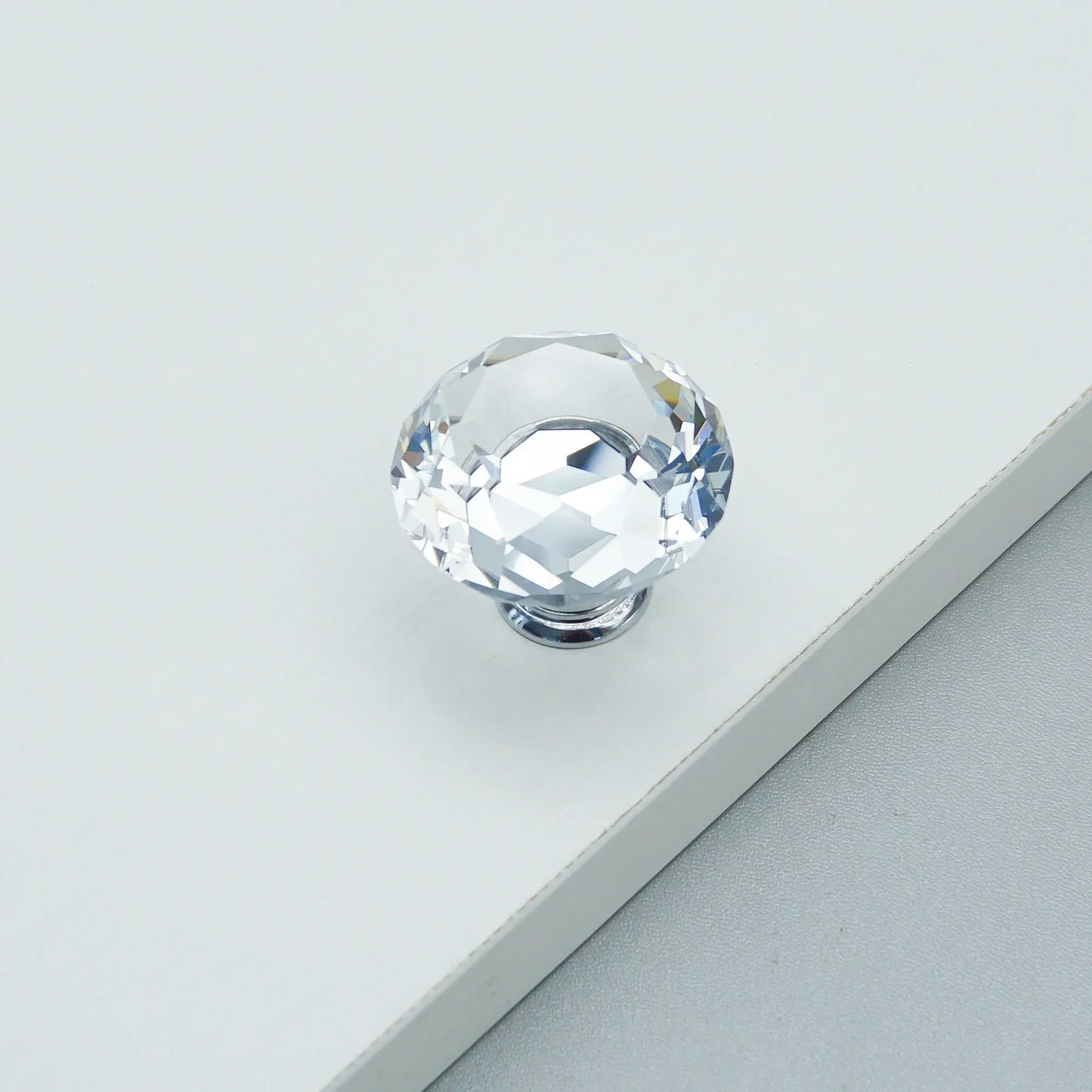 Luxury Gold Chrome Cabinet Handles – Modern Zinc Alloy and Crystal Glass Drawer Knobs for Wardrobes and Dressers
