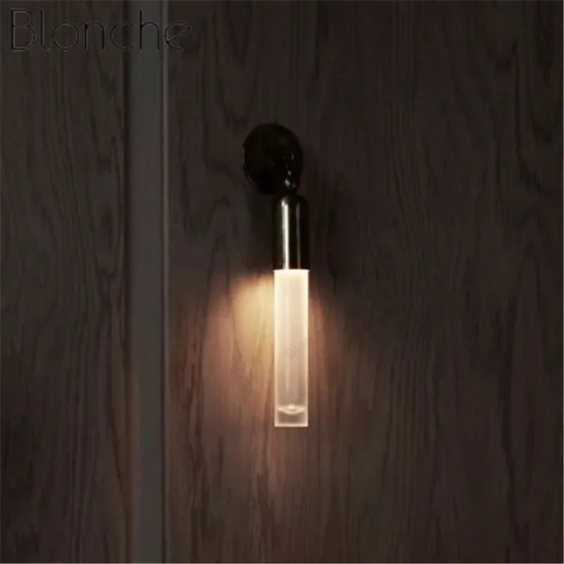 Nordic Wall Lamp - Modern, Simple Bedside Wall Lights Fixtures in Gold for Creative Dining Room, Bedroom Wall Sconces, Home Decor Luminaire