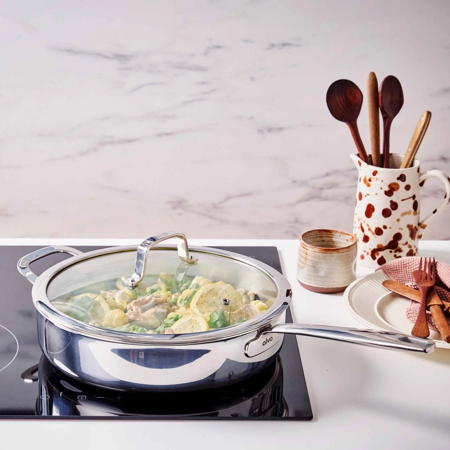 Sauté Pan with Lid — 4-QT.