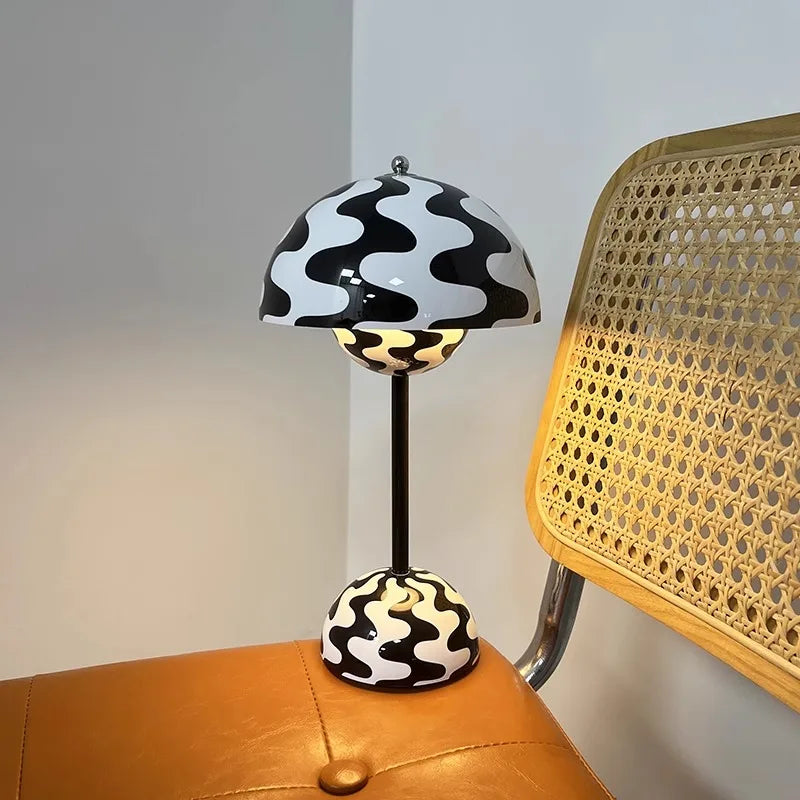 Nordic Retro Mushroom Table Lamp - Touch Control LED Desk Lamp with USB Plug