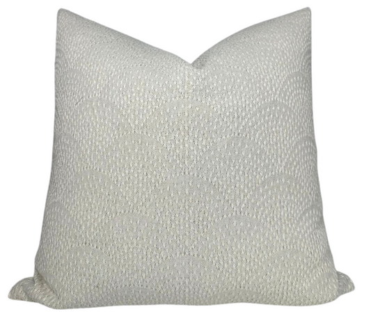 Inverse Scalloped Woven Pillow Cover in Natural