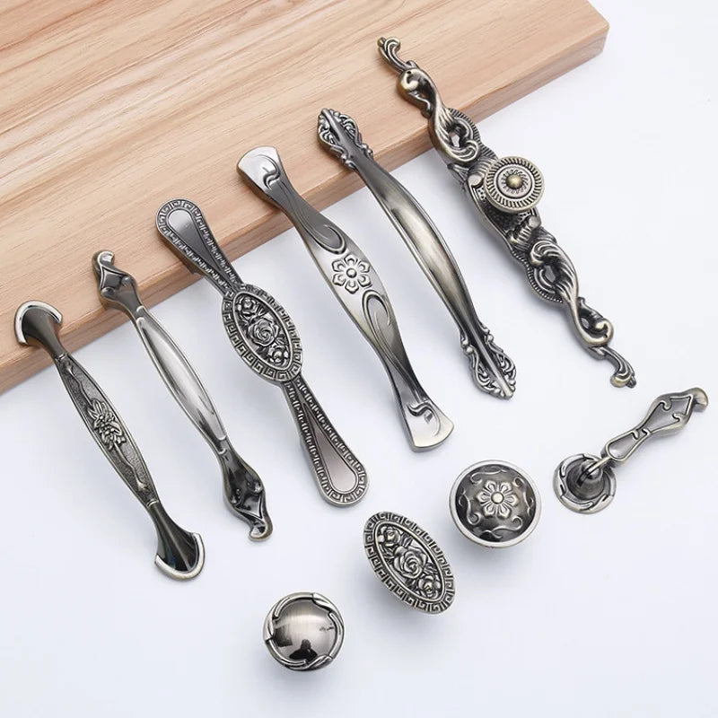 Antique Bronze Cabinet Handles - Vintage Zinc Alloy Drawer Pulls for Furniture