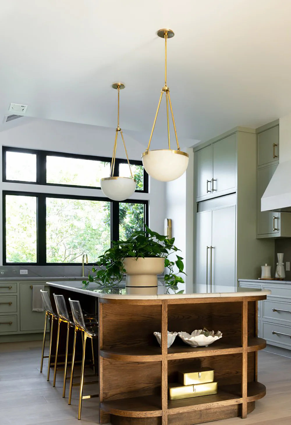 Semicircular Istar Alabaster Chandelier