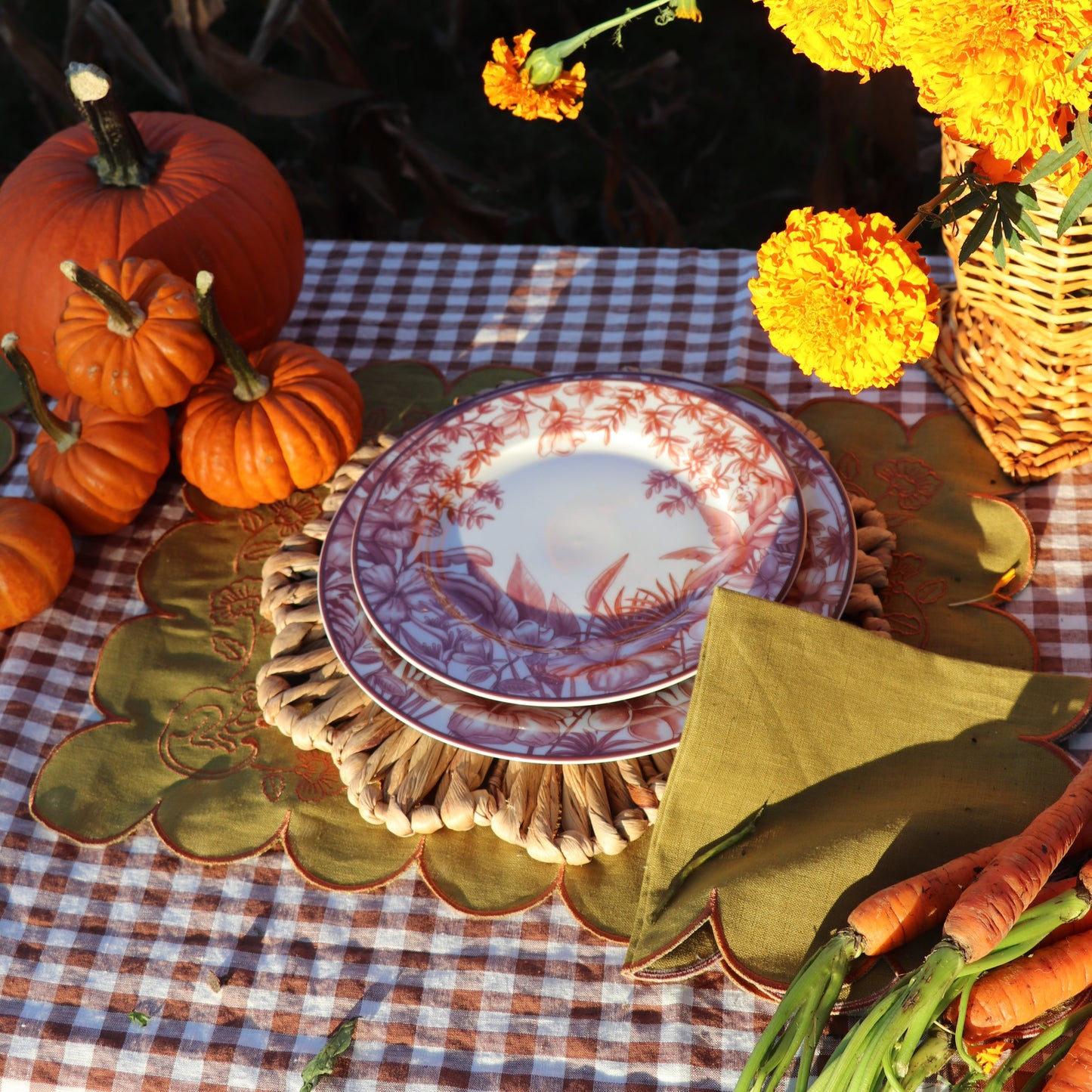 Sepia Estate Starter Plate - Set of 4 (+1 Bonus Plate)