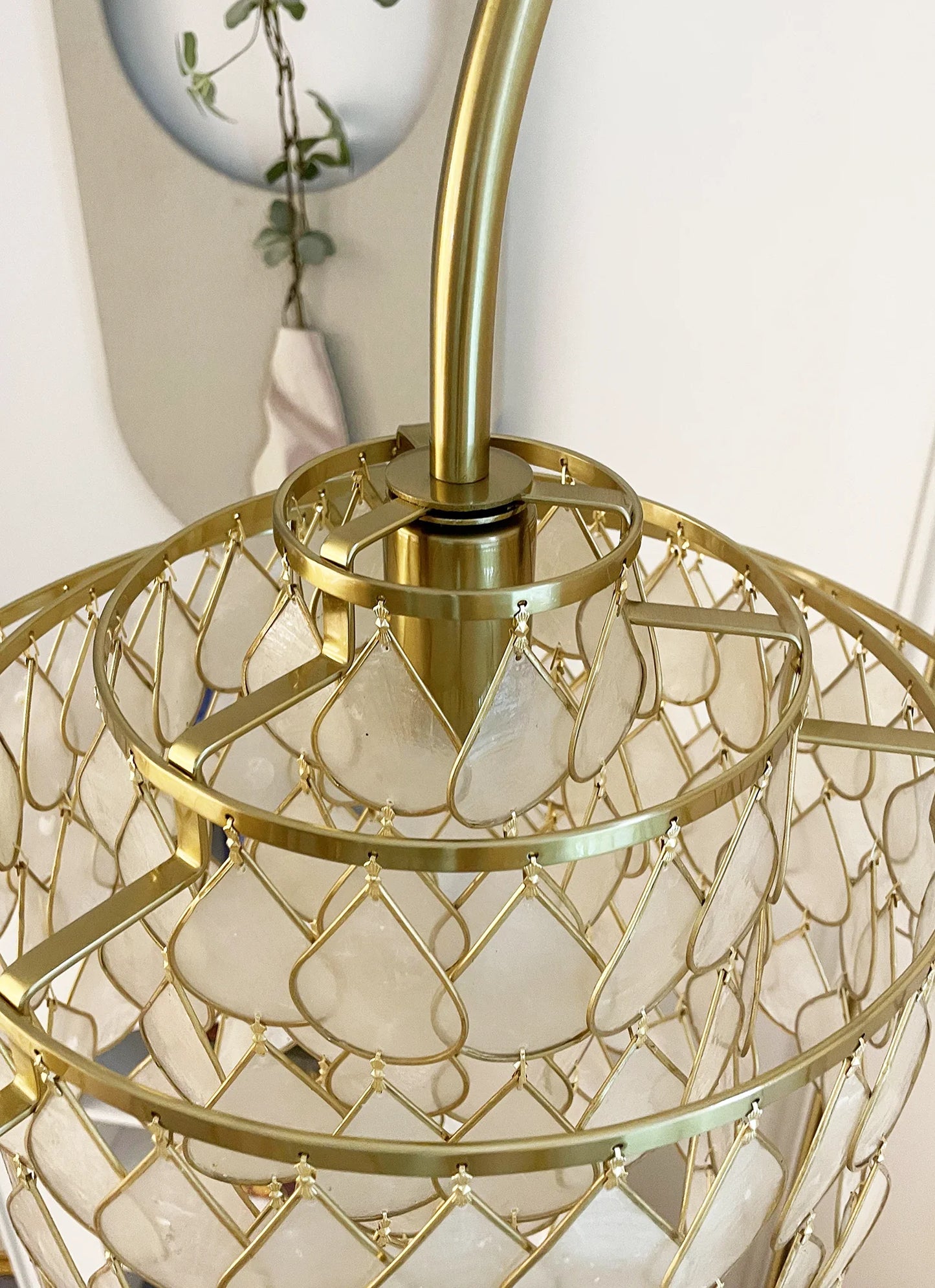 Shell Teardrops Arc Floor Lamp