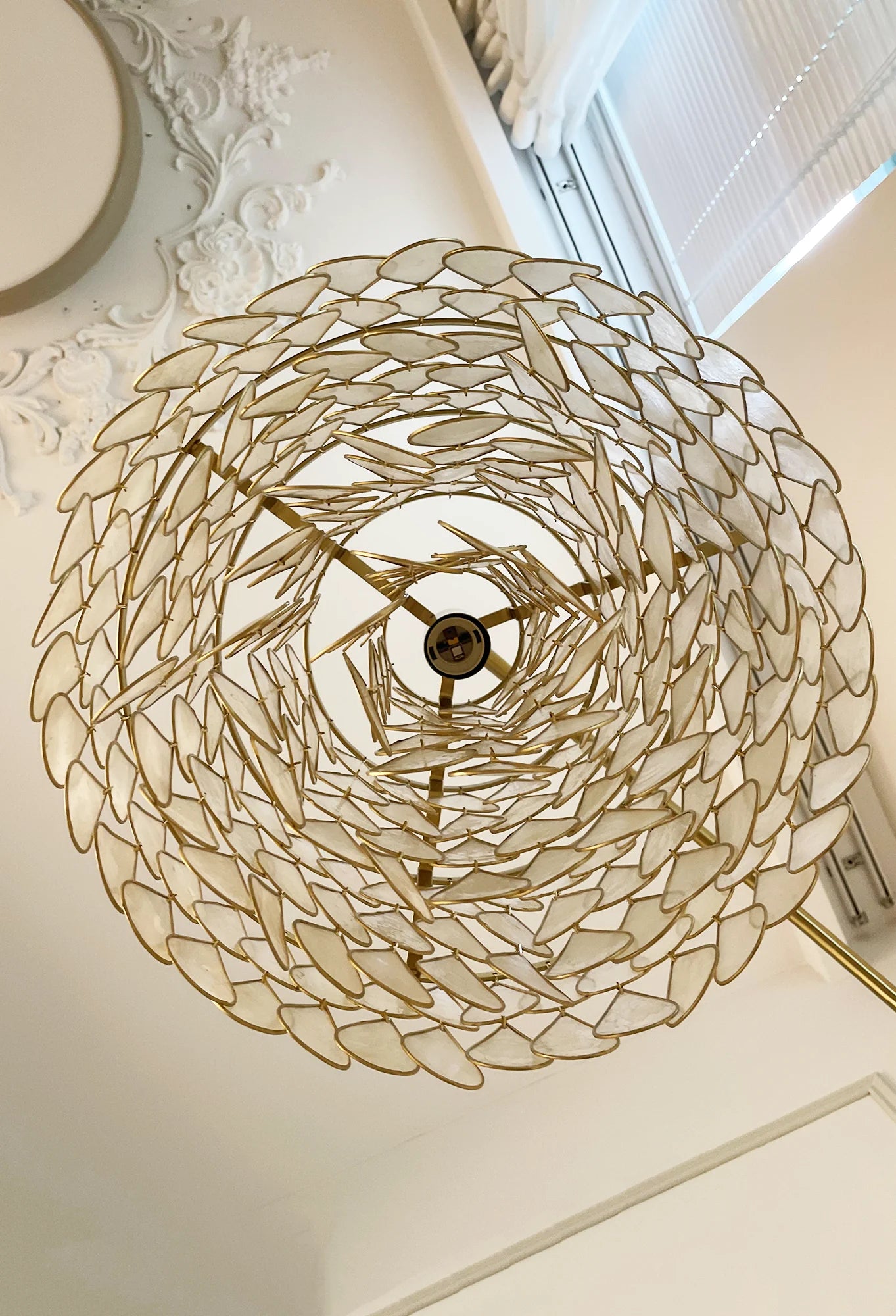 Shell Teardrops Arc Floor Lamp