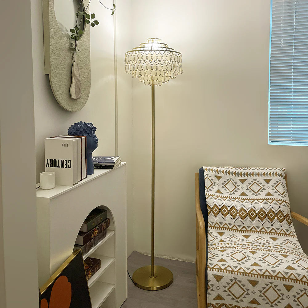 Shell Teardrops Floor Lamp