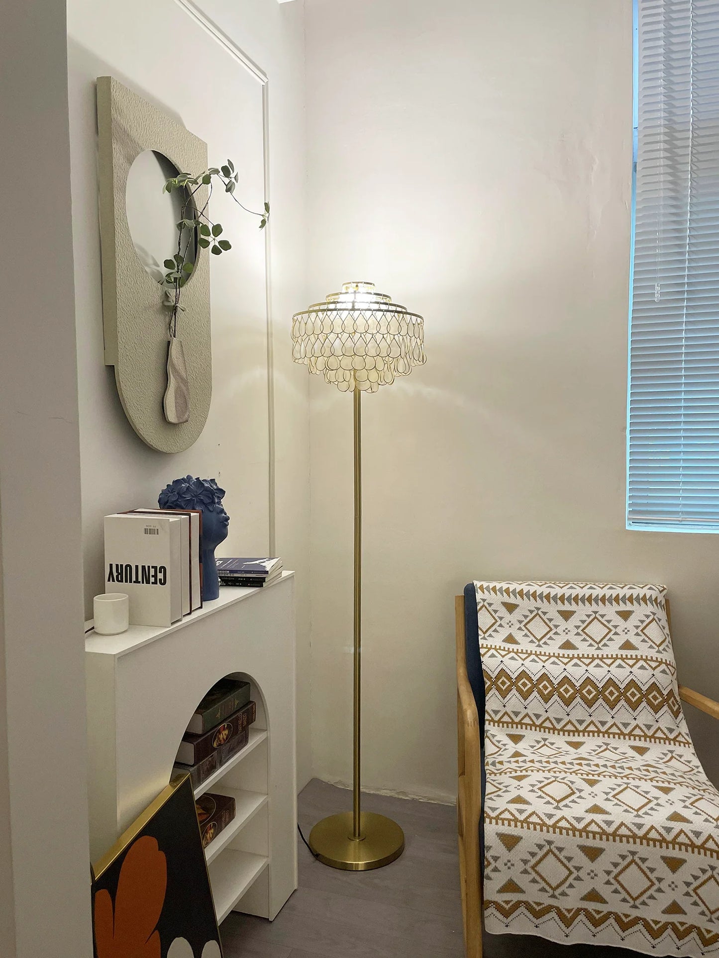 Shell Teardrops Floor Lamp