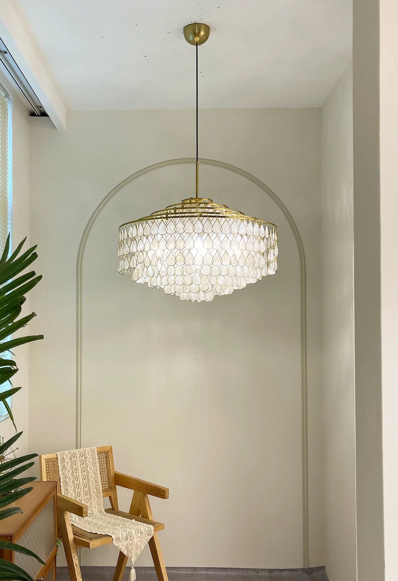 Teardrops Tiered Shell Pendant Light