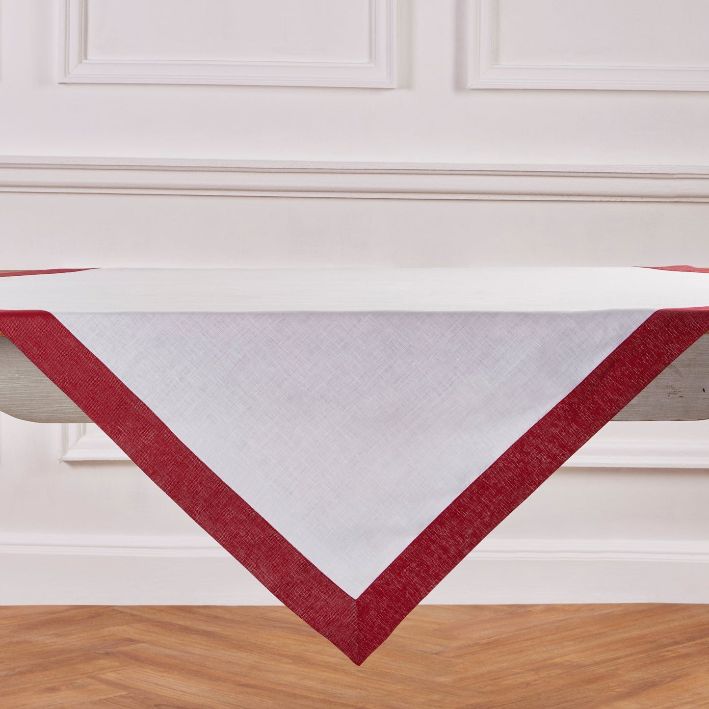 Festive Edge Table Throw