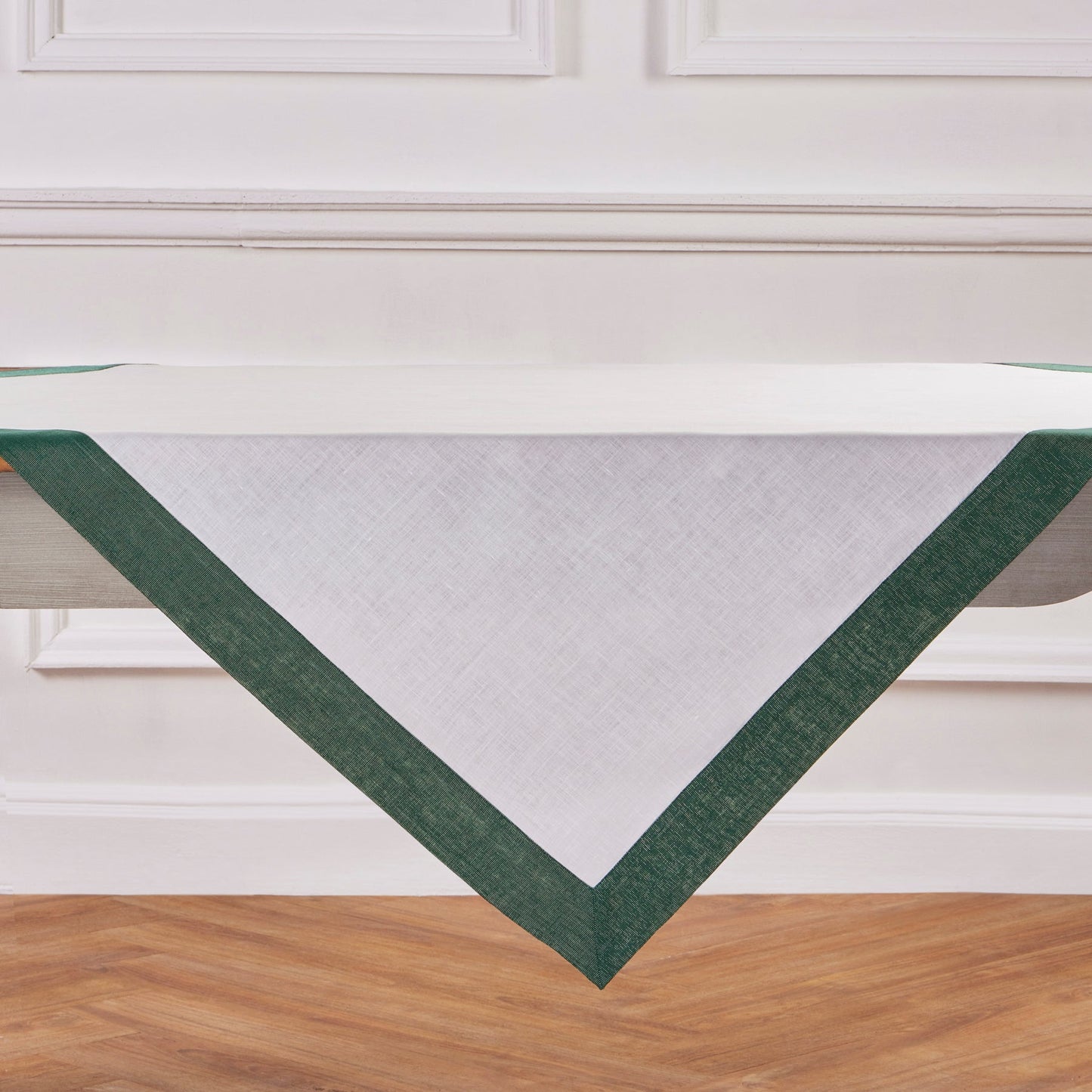 Festive Edge Table Throw