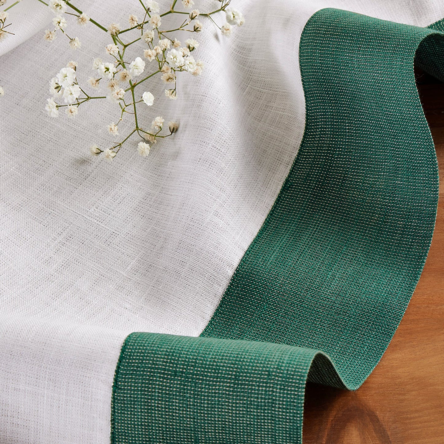 Festive Edge Table Runner