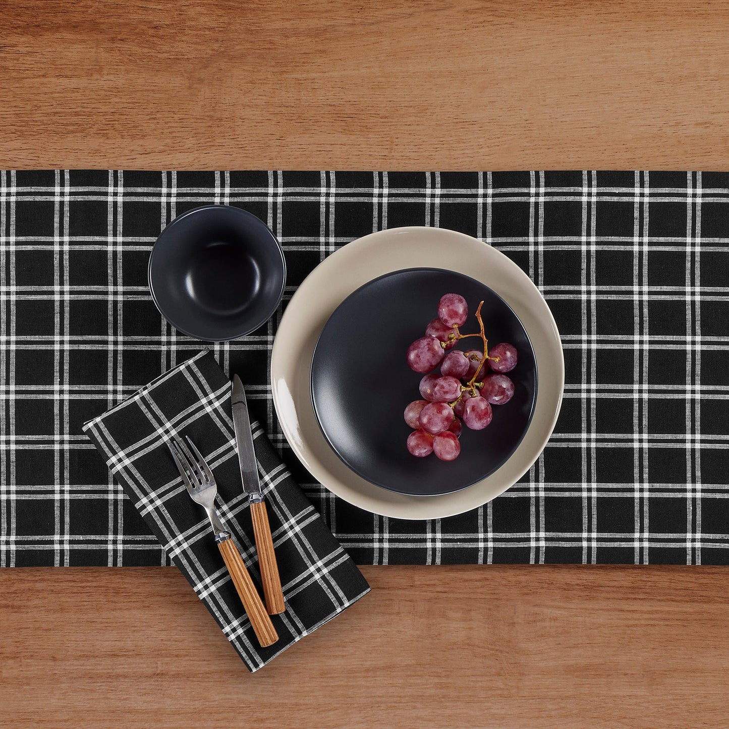 Marseille Plaid Table Runner