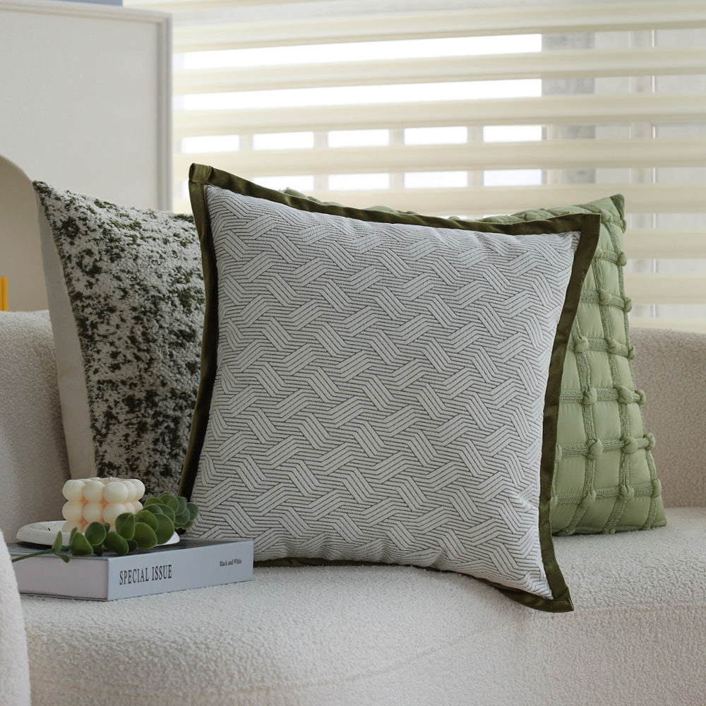 Tranquil Touches: Pack of 1 Throw Pillow with Insert size of 18"x18"