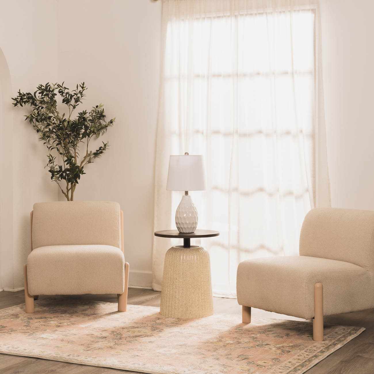 Taguig White Ceramic Table Lamp