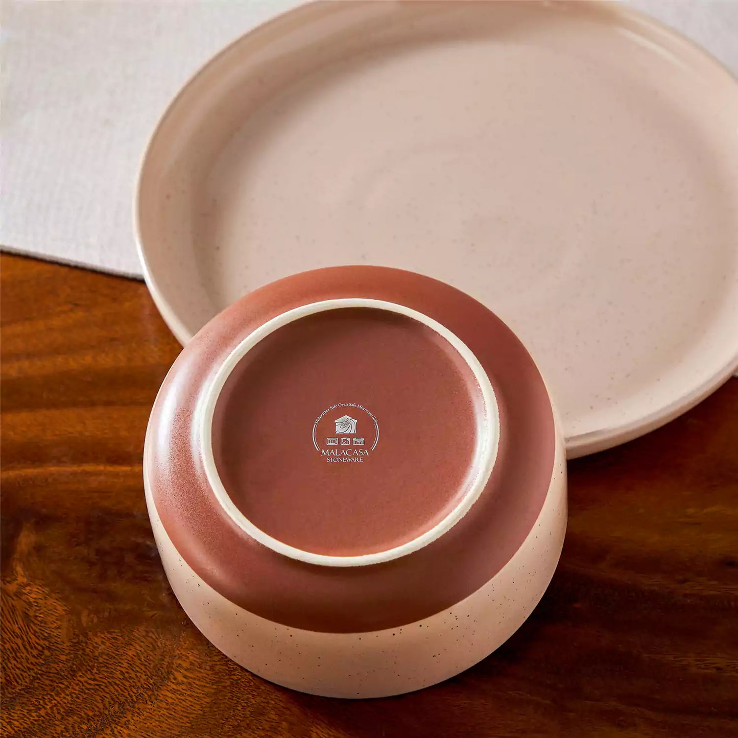 Tara 24 Piece Dinnerware Set for 8