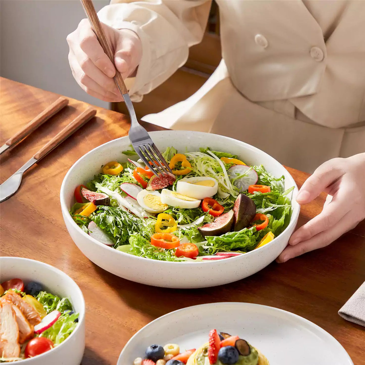 Tara 16 Piece Dinnerware Set