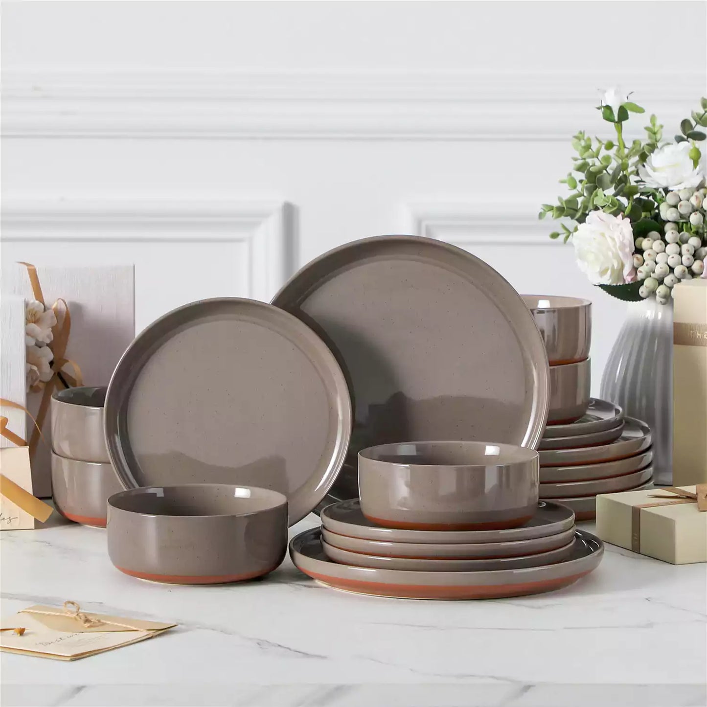 Tara Pink 18 Piece Dinnerware Set