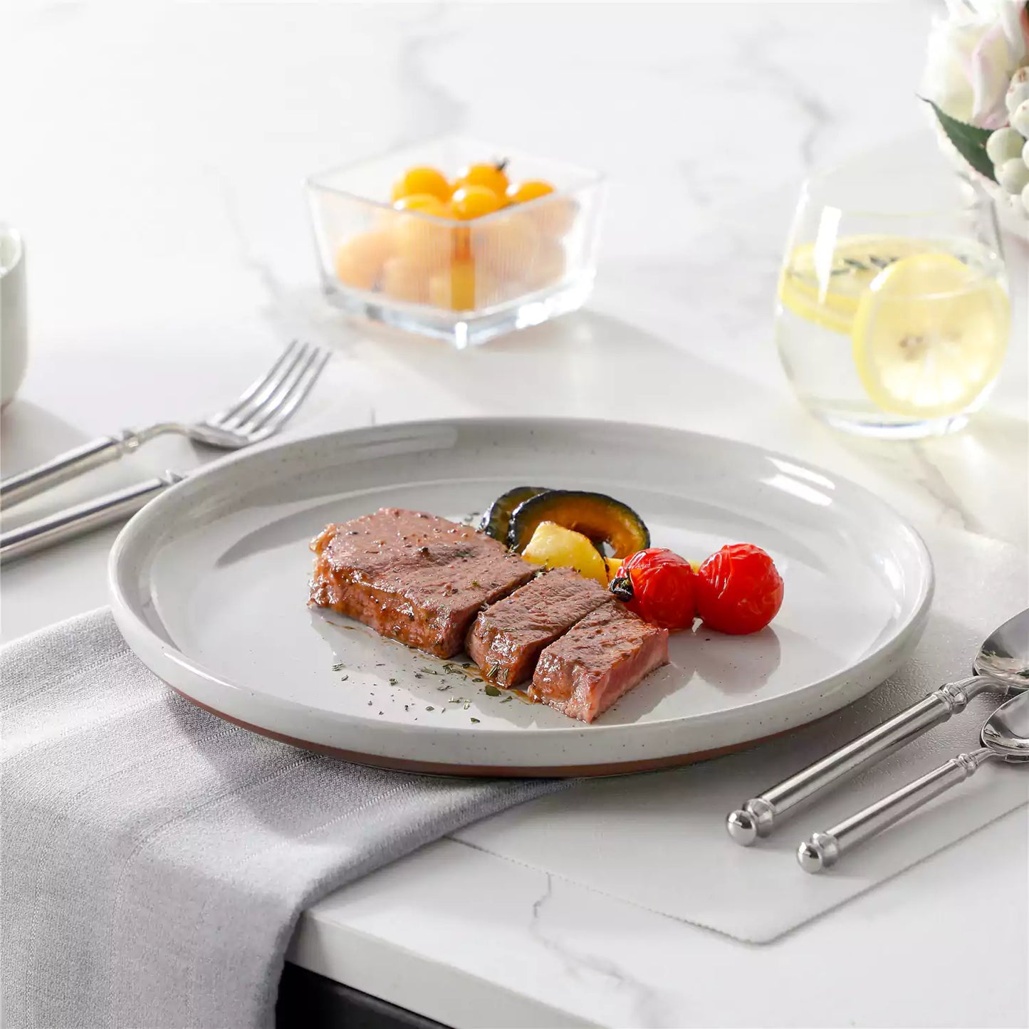 Tara 18 Piece Dinnerware Set