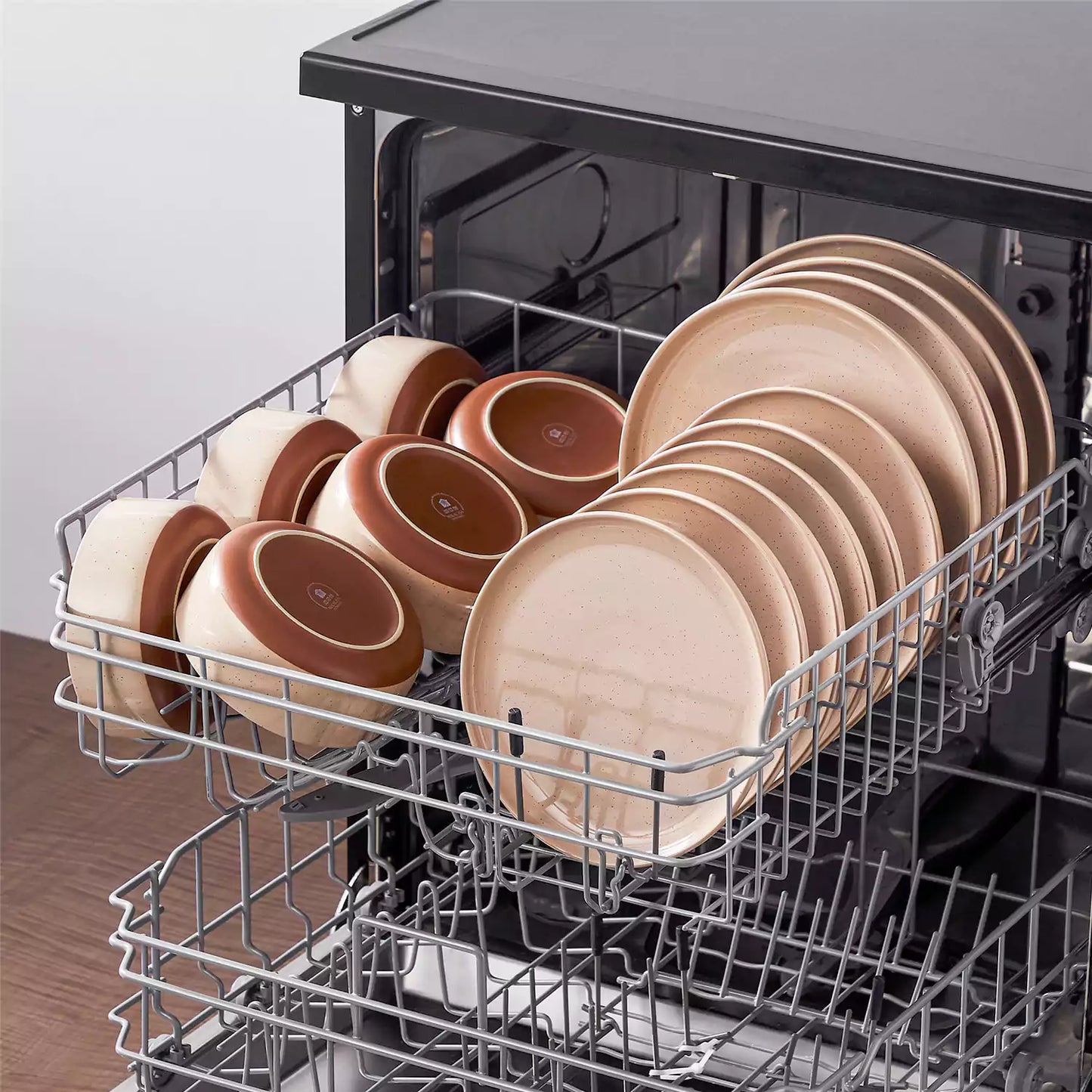 Tara 18 Piece Stoneware Dinnerware Set