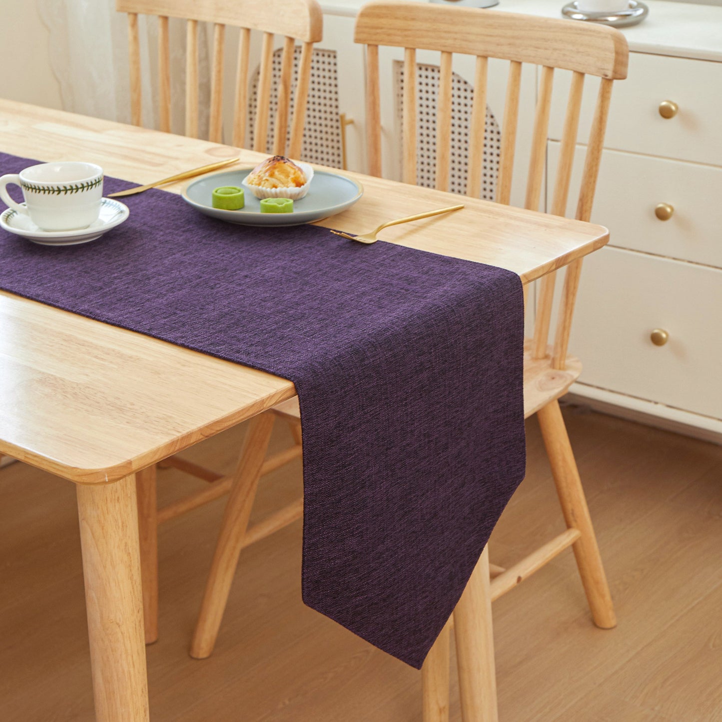 TRT Table Cloth Triangle Edges 12" W x 71" L