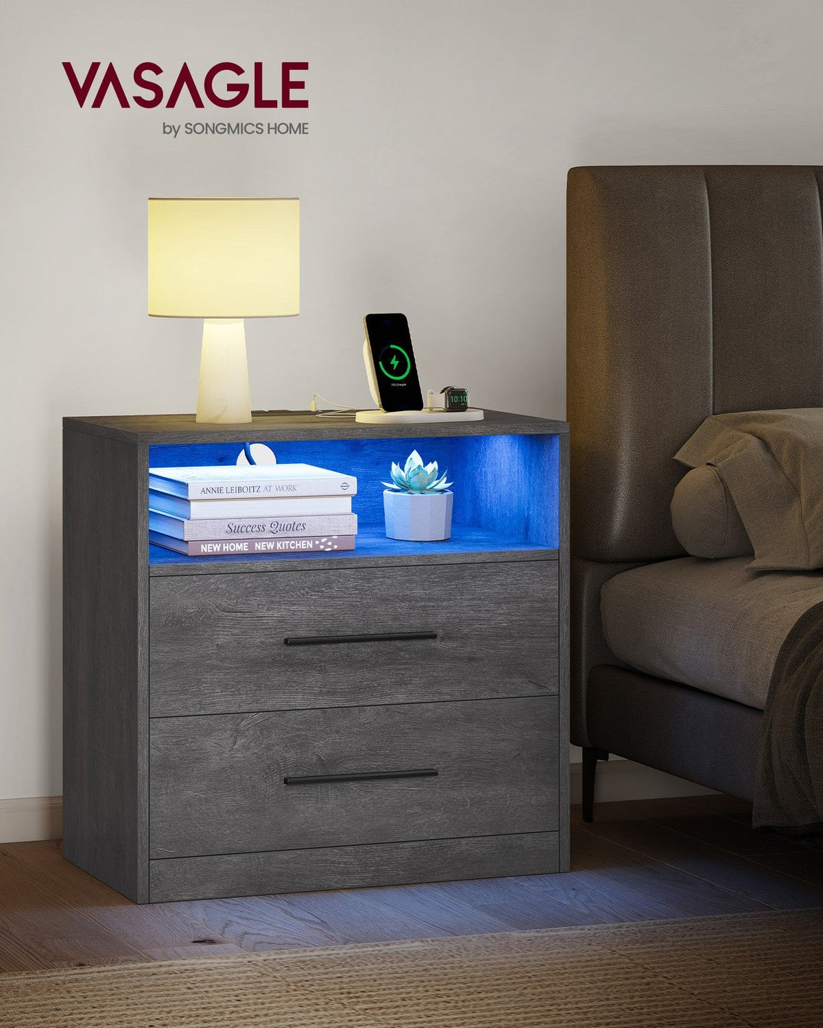 CUSTOS Collection - Set of 2 Nightstands with Charging Station