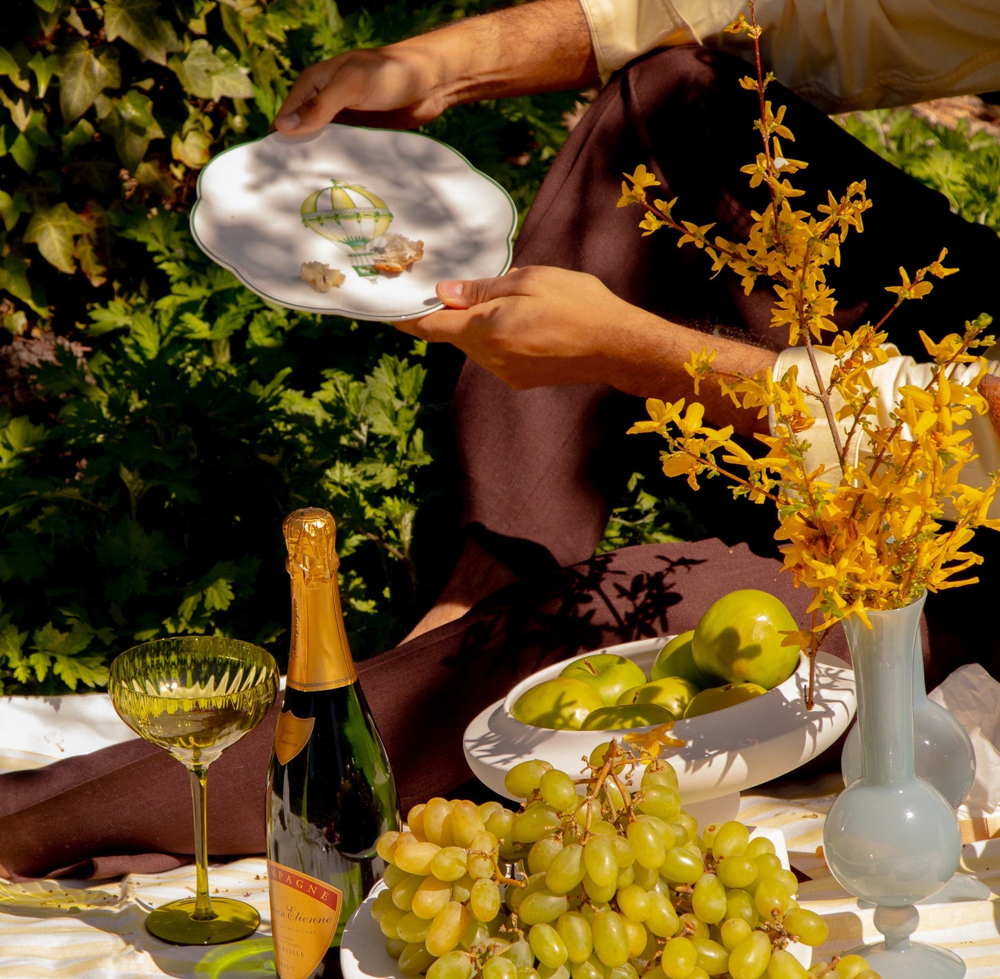 Valensole Lavender Scalloped Starter Plate - Case of 12 Plates (+3 Bonus Plates)