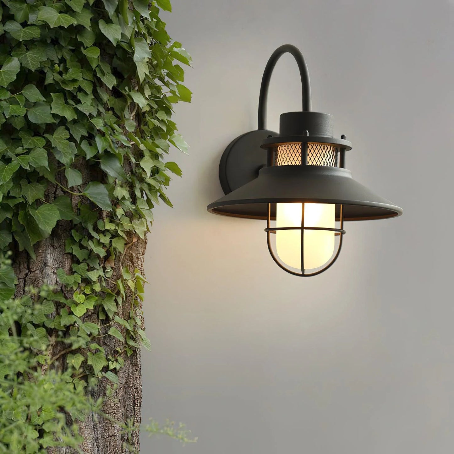 Vintage Felix Outdoor Wall Light