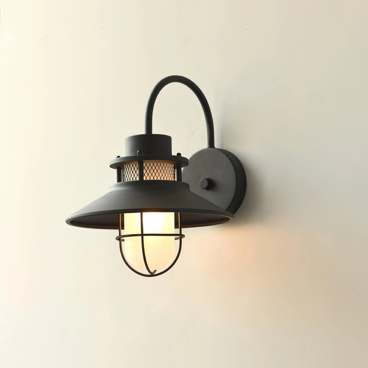 Vintage Felix Outdoor Wall Light