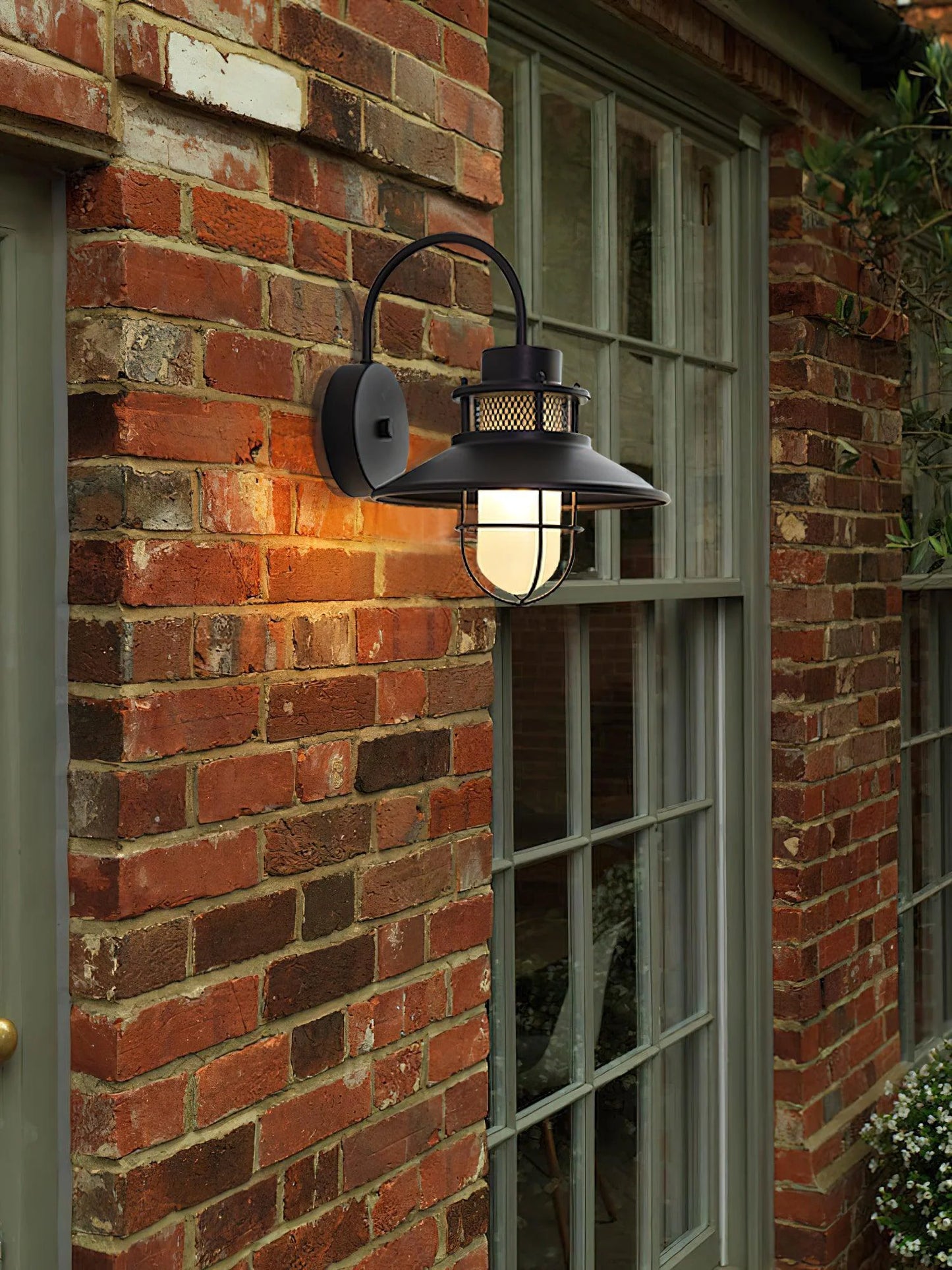 Vintage Felix Outdoor Wall Light
