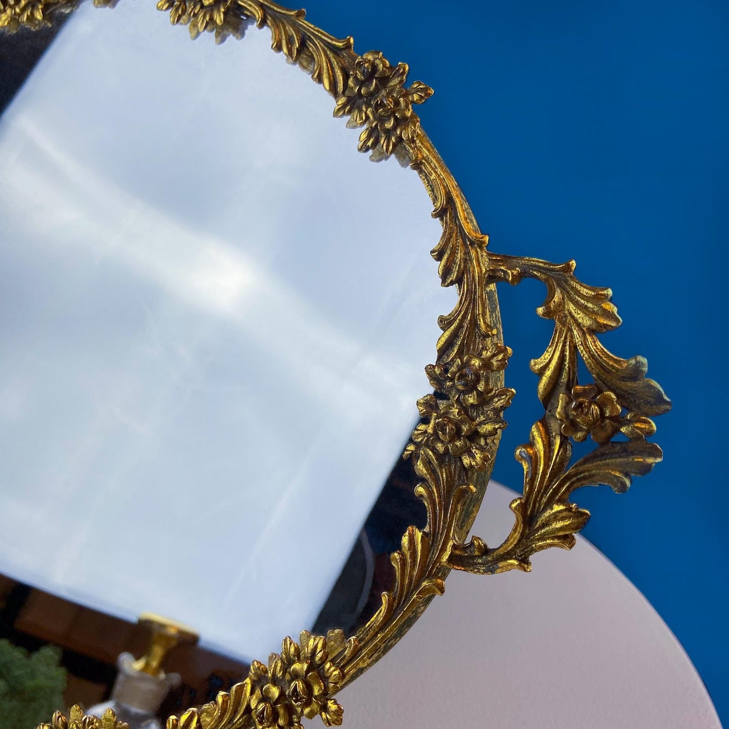 Vintage Gold Dresser Vanity Mirrored Tray. Rich Gilded Metal Tea Rose Oval Frame. Chic Bedroom Bath Perfume Display. Wall Hanging.