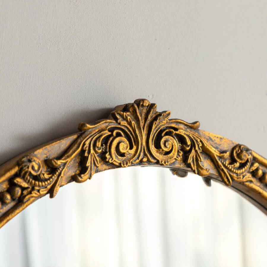 Vintage Round Gold Wall Mirror with Ornate Carved Wood Frame