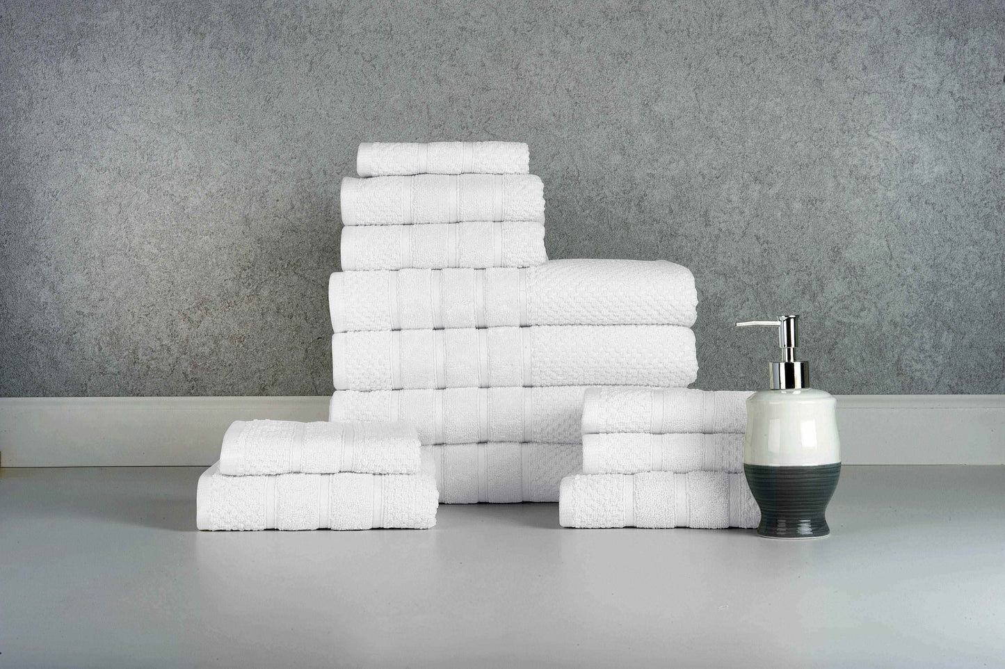 Bibb Home 12 Piece Egyptian Cotton Towel Set.