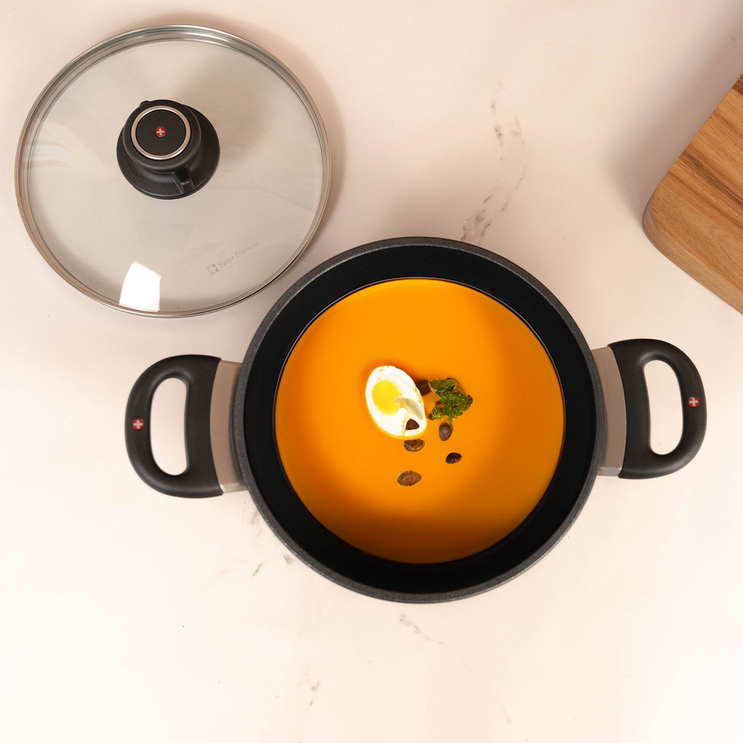 XD Nonstick 2.3 qt Casserole with Glass Lid - Induction