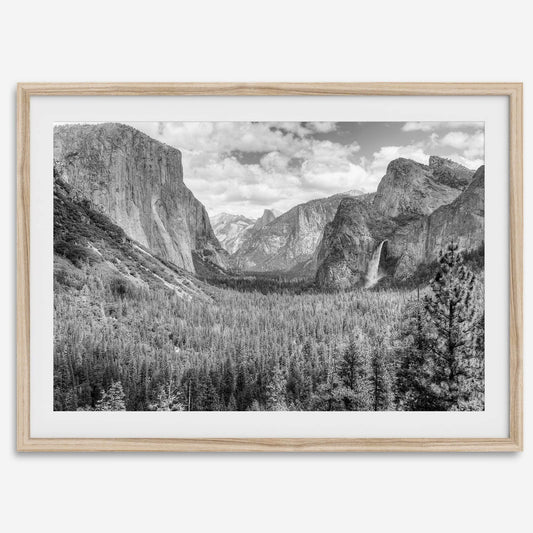 Yosemite Valley B&W
