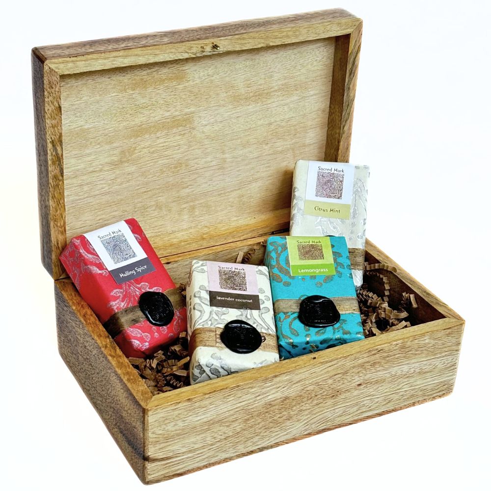 Soap Gift Set in a World Map Keepsake Box