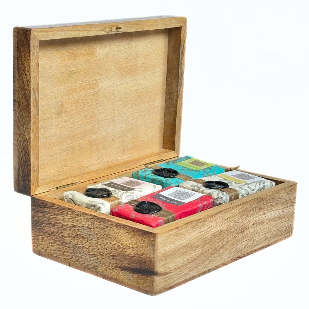 Soap Gift Set in a World Map Keepsake Box