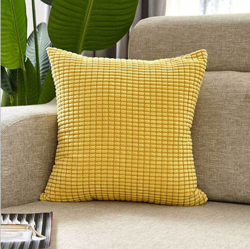 Set of 2 yellow polyester-blend throw pillows covers and inserts 18x18