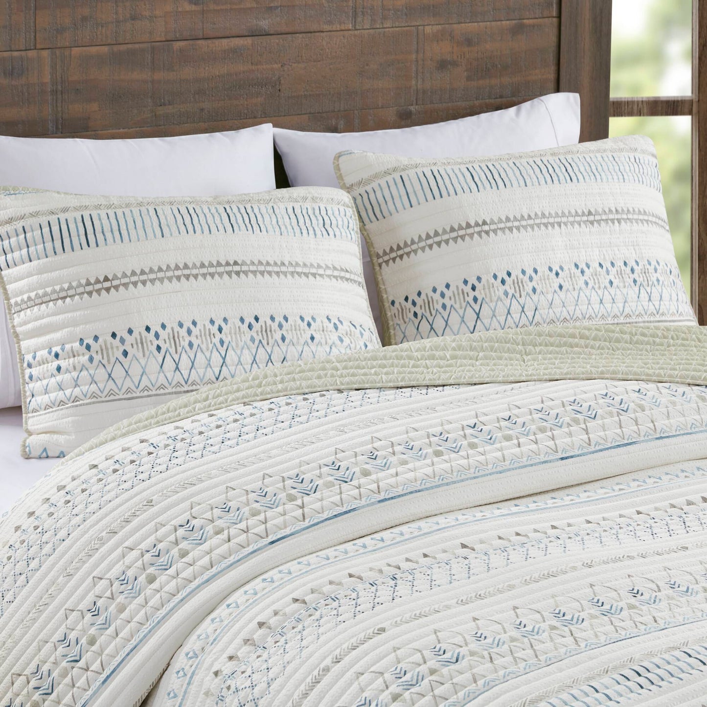 3 Piece Seersucker Quilt Set Taupe/Blue Full/Queen