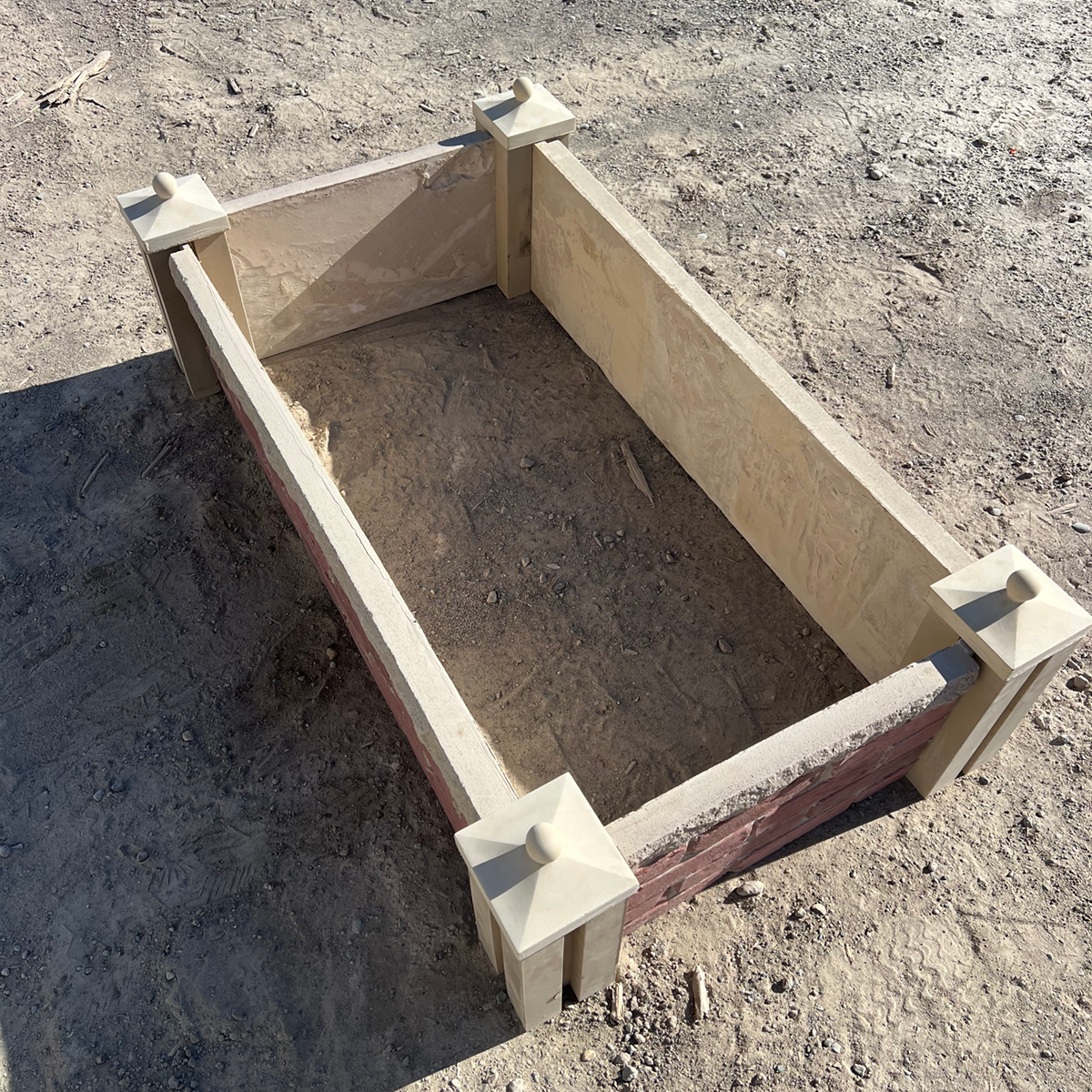 Textured Stone Prefabricated Concrete Garden Bed