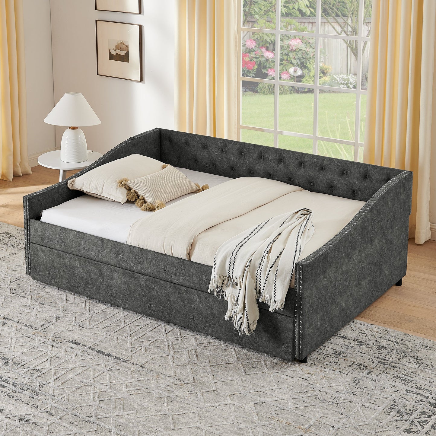 Full Size Daybed with USB Charging & Twin Size Pull-out Bed