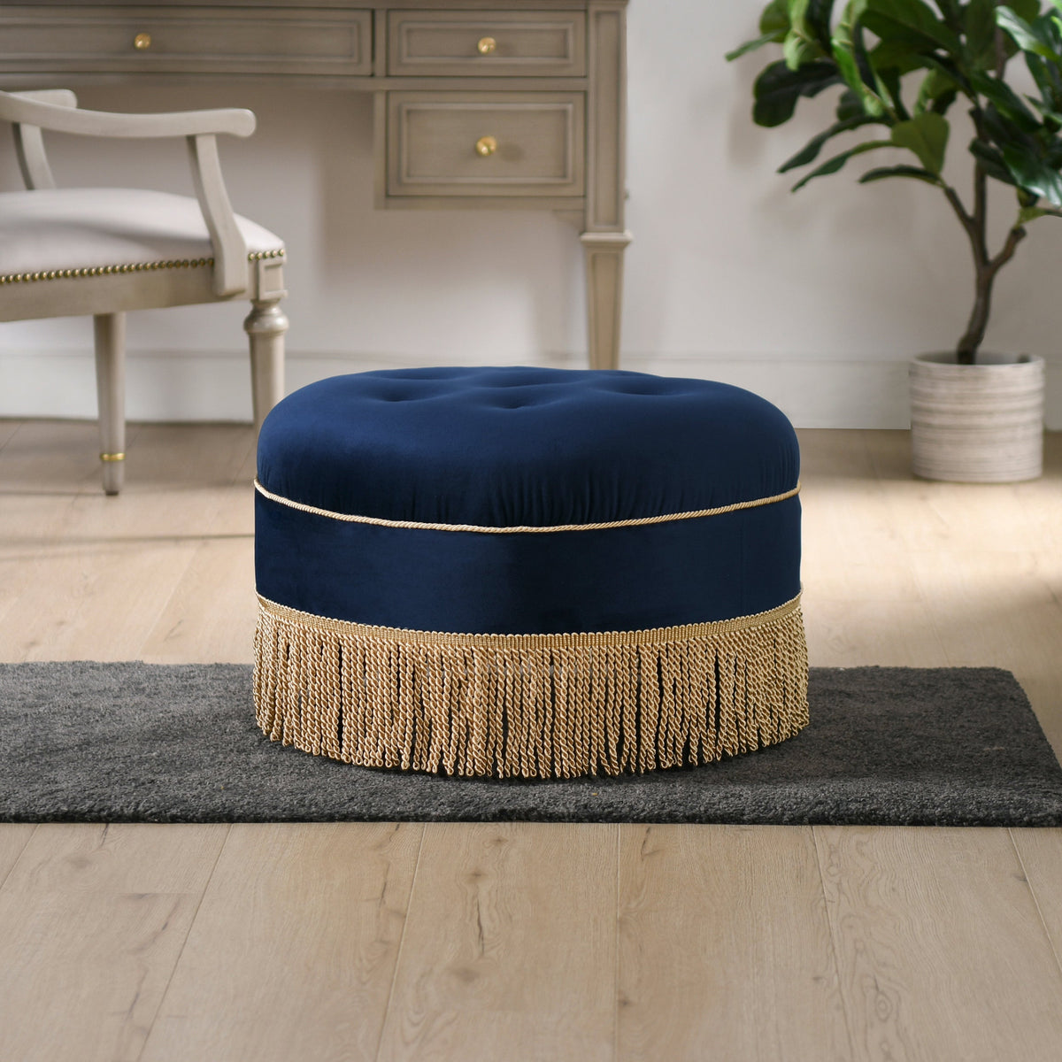 Yolanda 24" Round Upholstered Accent Ottoman