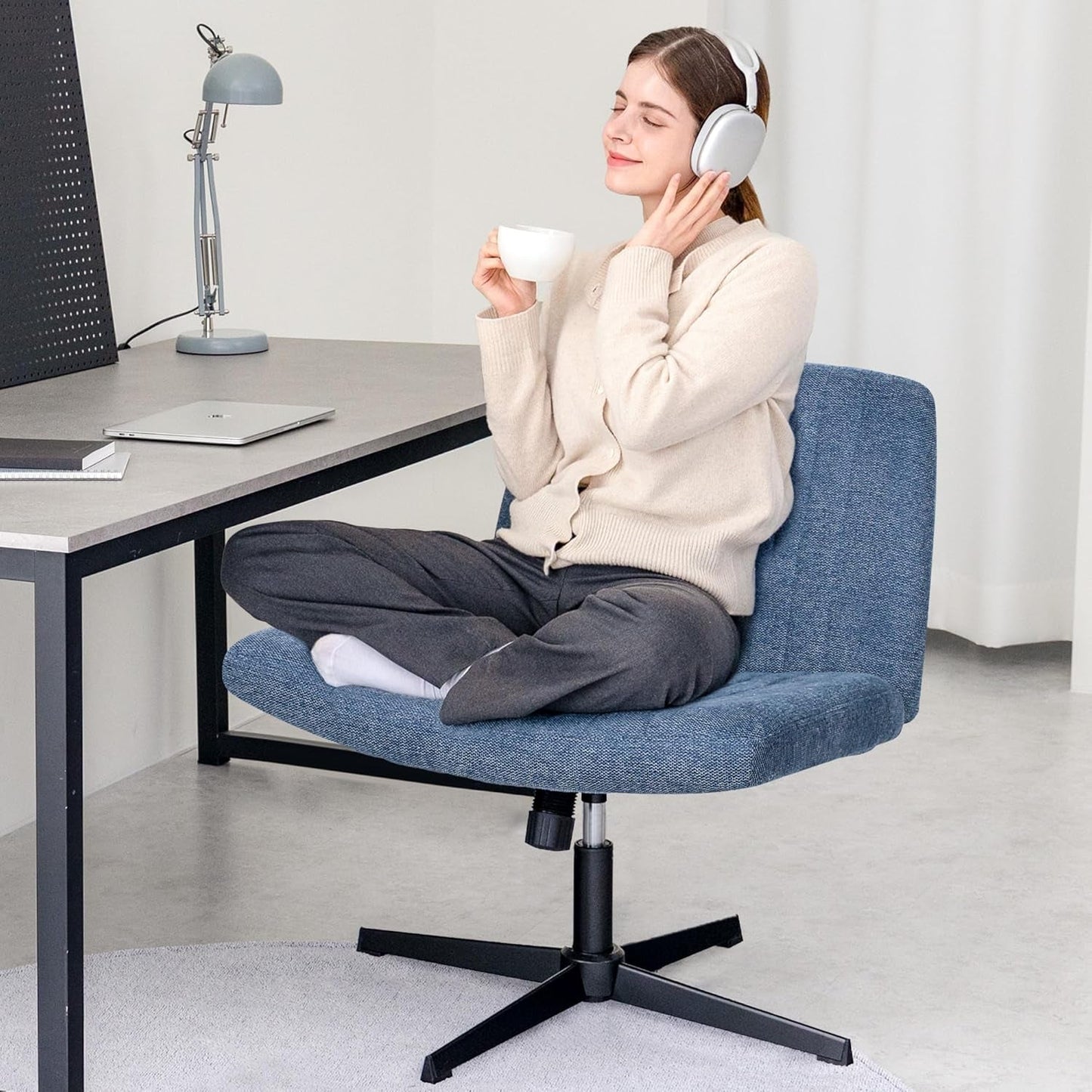 Blue Fabric Padded Cross Legged Office Chair Height Adjustable