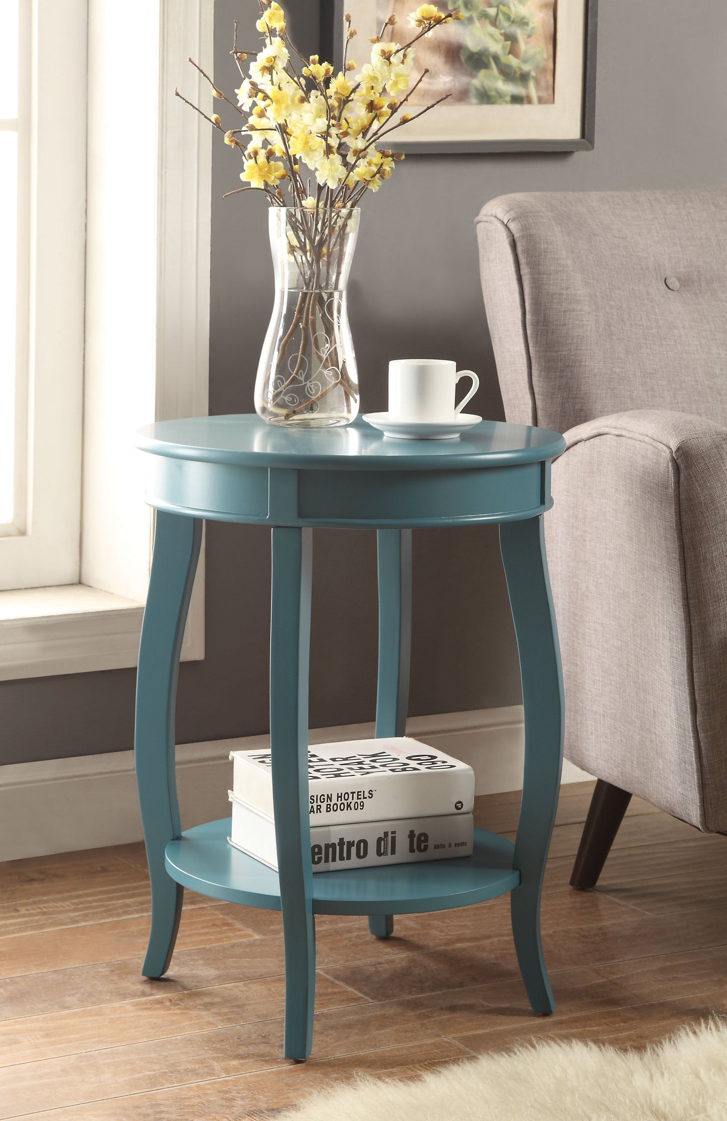 Aberta Round Leg Table