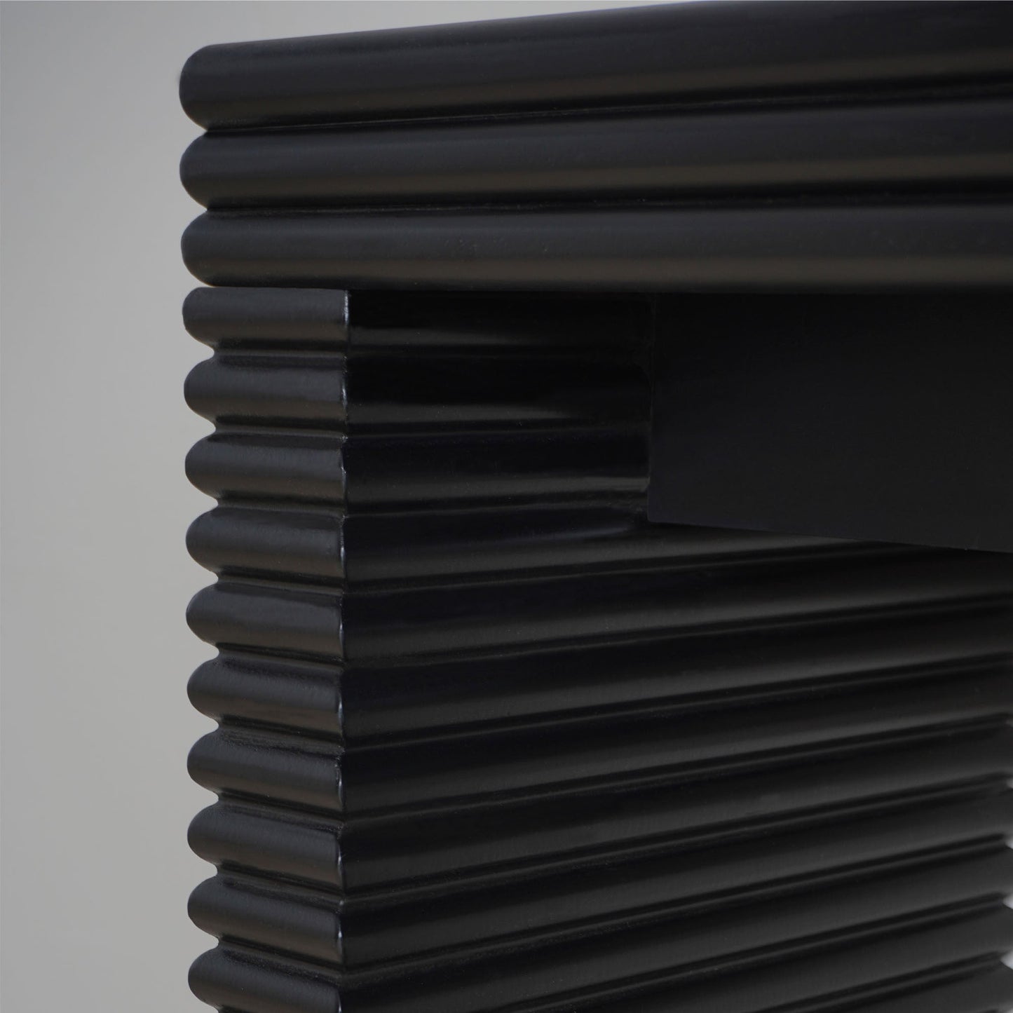 47" Modern Black Wood Console Table with Ribbed Legs